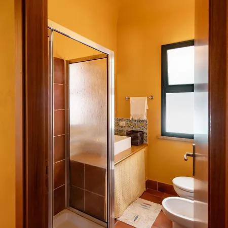 Relais Virginia Sea & Pool, Villa